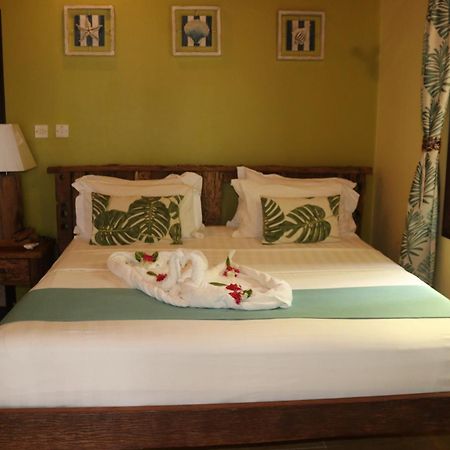 Anse Severe Beach Villas ลาดิก ภายนอก รูปภาพ