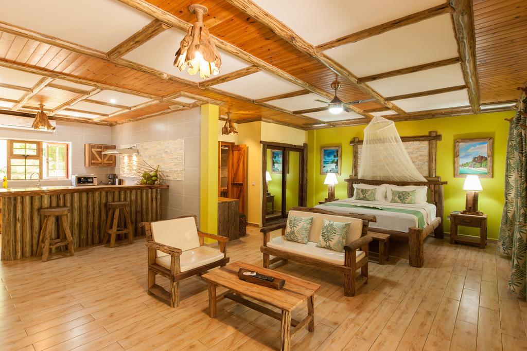 Anse Severe Beach Villas ลาดิก ภายนอก รูปภาพ